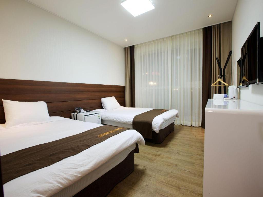 Ewha Hotel Jeju Dış mekan fotoğraf